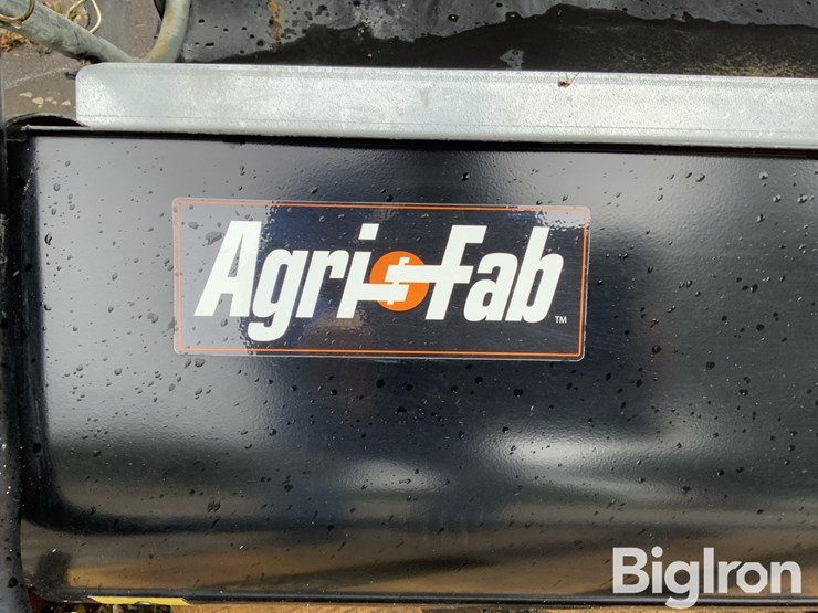 lawn-maintenance-equipment-image-20