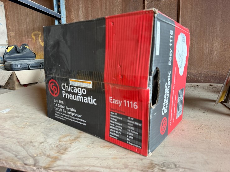 #2015-•-chicago-pneumatic-1.6-gallon-portable-air-compressor-image-2
