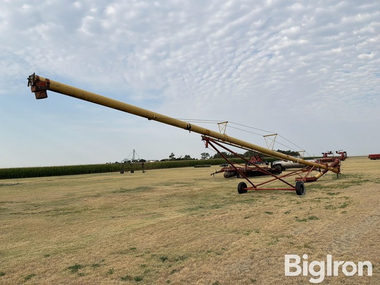 westfield-tr100-71-portable-auger-image-5