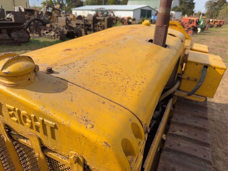 caterpillar-twenty-eight-image-12