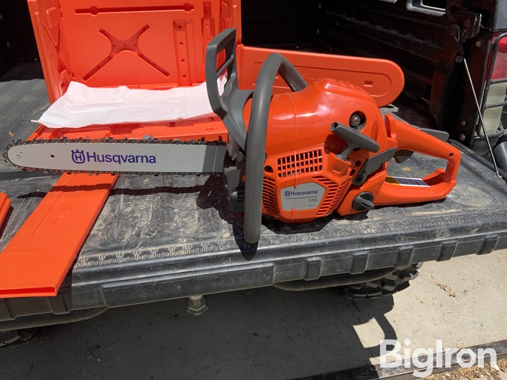 husqvarna-135-mark-ii-16”-gas-chainsaw-image-15