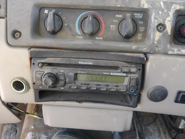2007-sterling-l7500-drilling-rig-truck-image-34