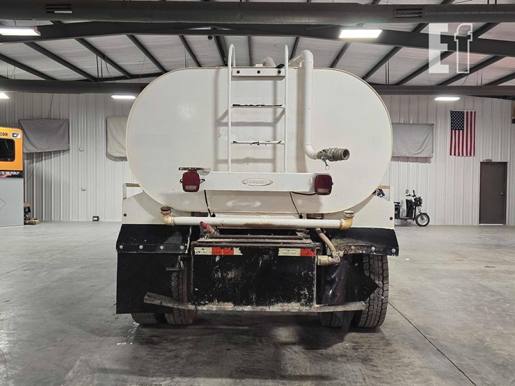 2016-international-durastar-4300-image-8