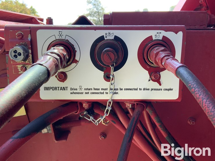 1992-case-ih-1640-2wd-combine-image-12