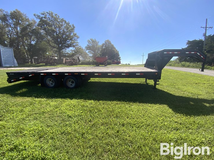 2013-pj-26'-low-pro-t/a-gooseneck-deckover-flatbed-trailer-image-4