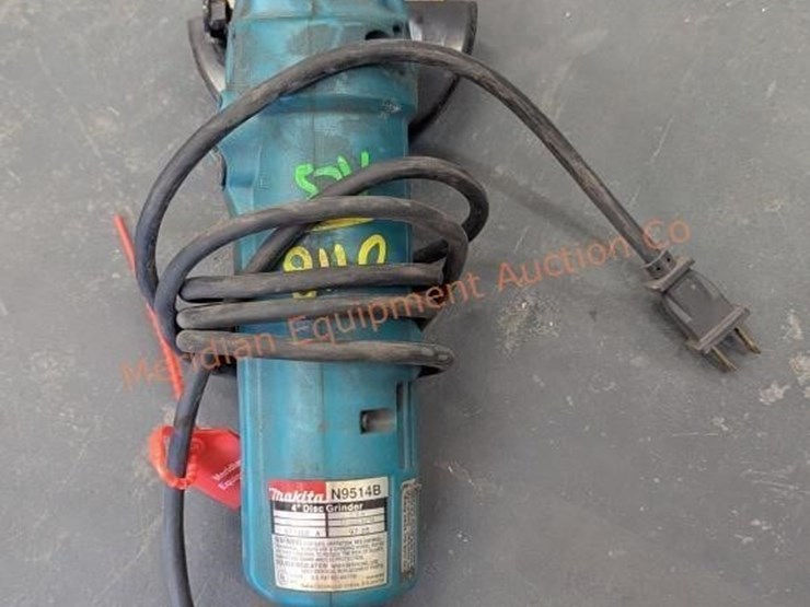milwaukee-&-makita-4"-angle-grinder-image-4