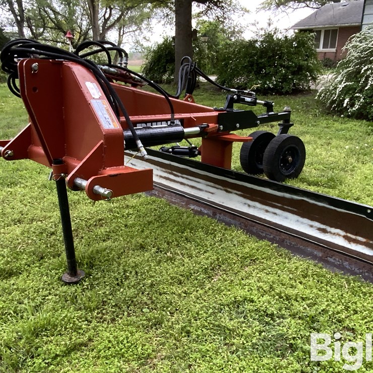 Rhino 1540 10' 3-Pt Hydraulic Blade W/Gauge Wheels