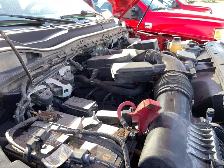 #1523-•-2021-ford-f-250-xl-pickup-truck-(has-wi-title)-image-43