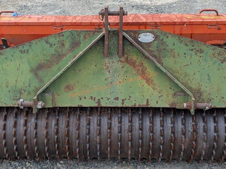 brillion-sure-stand-8'-3pt-seeder-image-16