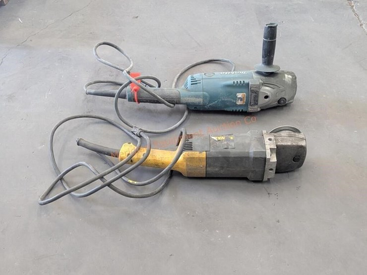 2--7"-angle-grinders---makita-&-dewalt-image-2