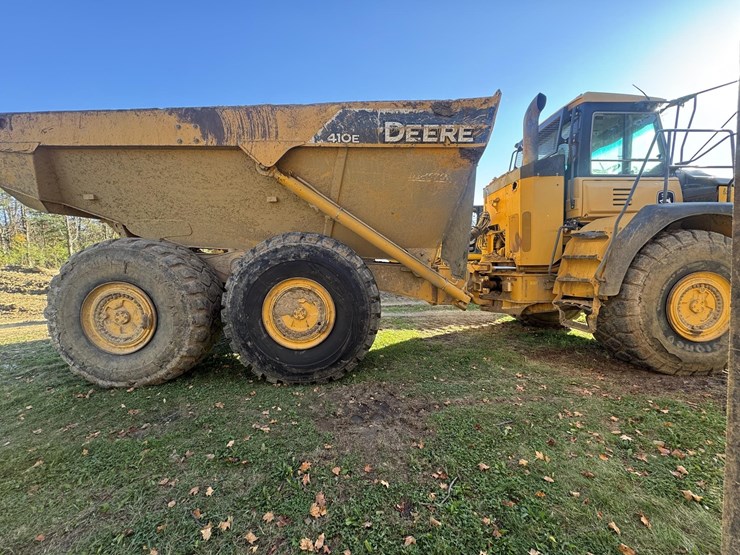 2013-deere-410e-image-7