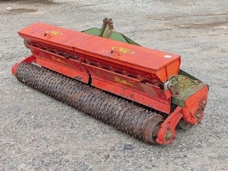 brillion-sure-stand-8'-3pt-seeder-image-1