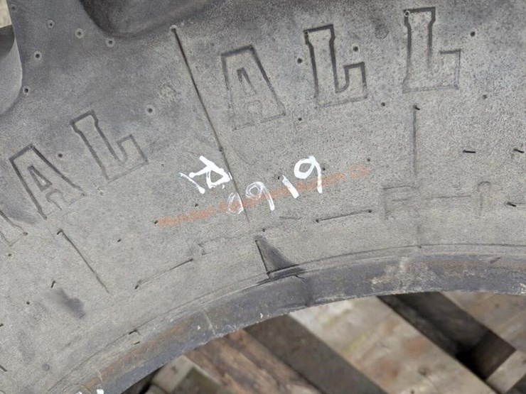1--firestone-20.8r42-tractor-tire-image-5