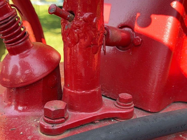 1942-farmall-m-image-27