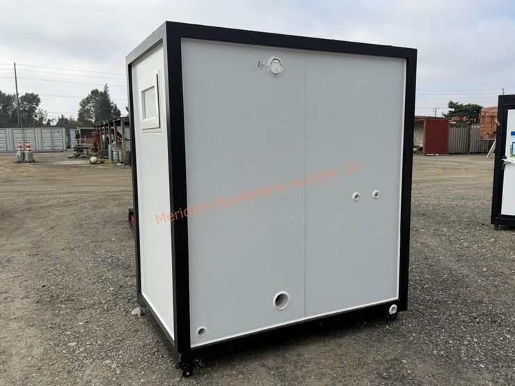portable-bathroom-w/-shower-image-7