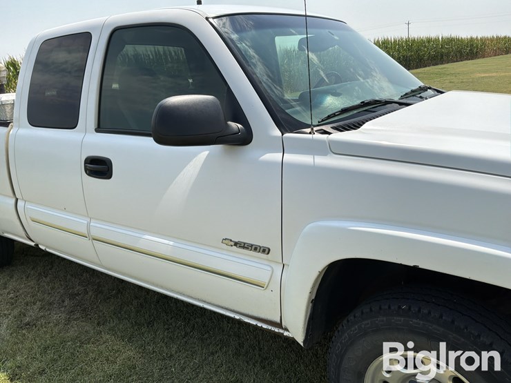 2003-chevrolet-silverado-2500-ls-4x4-extended-cab-pickup-image-15