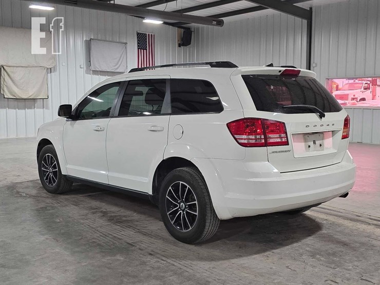 2018-dodge-journey-se-image-4