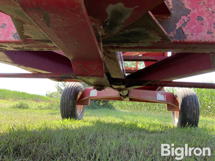 lundell-1290-gravity-wagon-image-13
