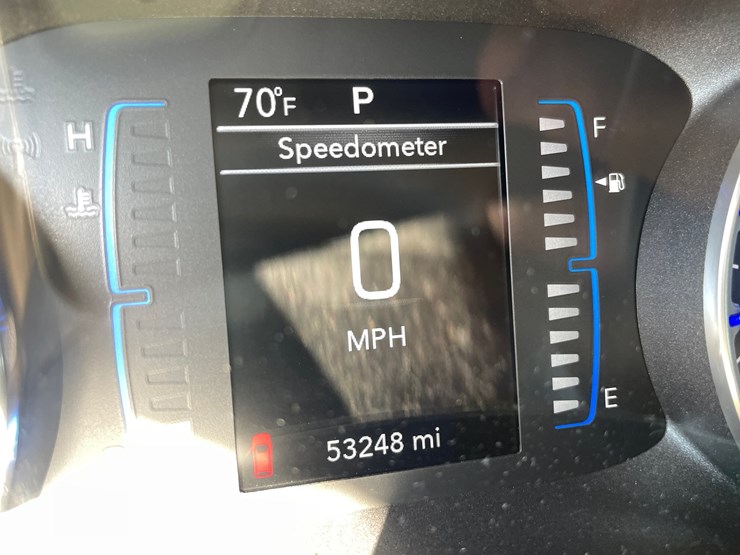 #1520-•-2020-chrysler-voyager-mini-van-(has-wi-title)-image-31