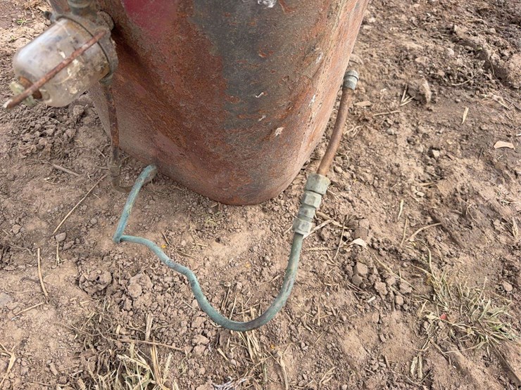 farmall-fuel-tank-image-9