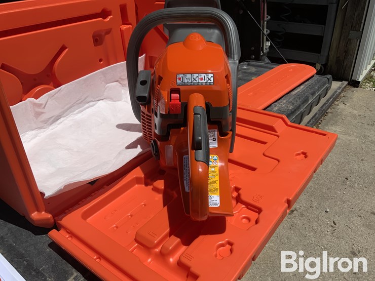 husqvarna-450x-rancher-chainsaw-image-14