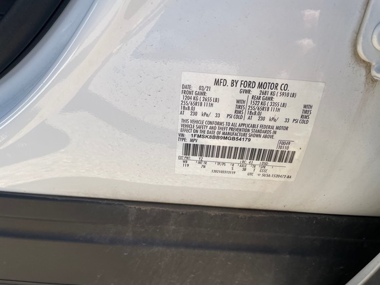 #1526-•-2021-ford-explorer-awd-suv-(has-wi-title)-image-26
