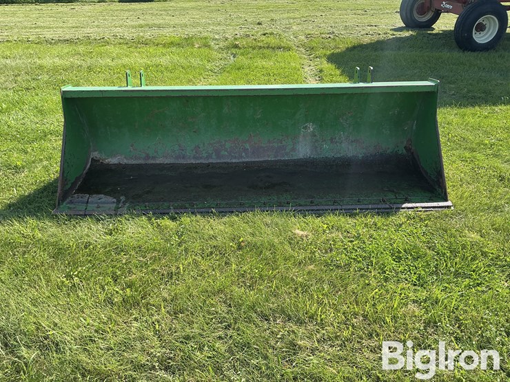 john-deere-8'-loader-bucket-image-2