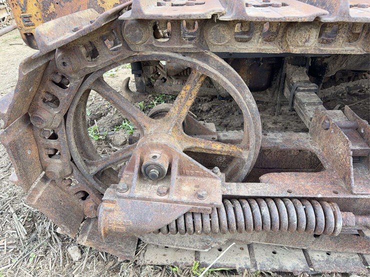 caterpillar-twenty-five-image-41