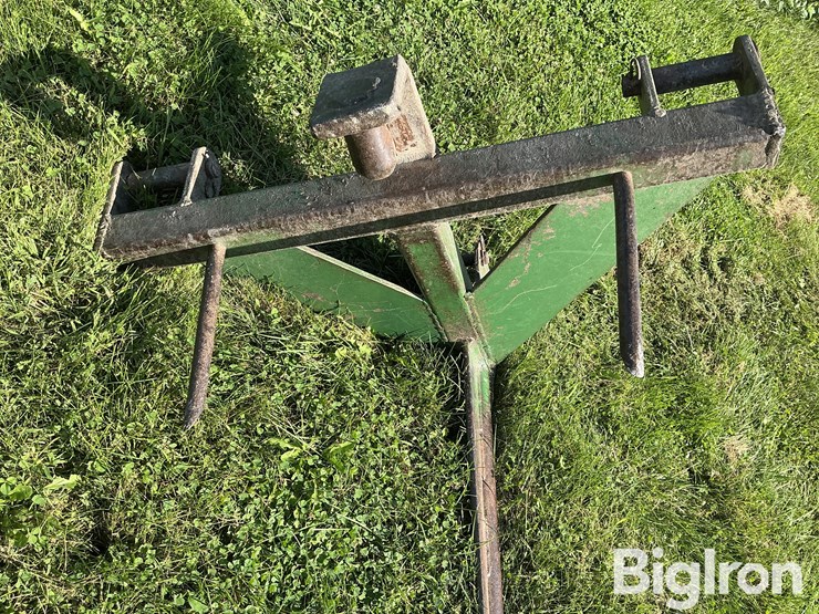 john-deere-3-pt-bale-carrier-w/-trailer-hitch-image-13