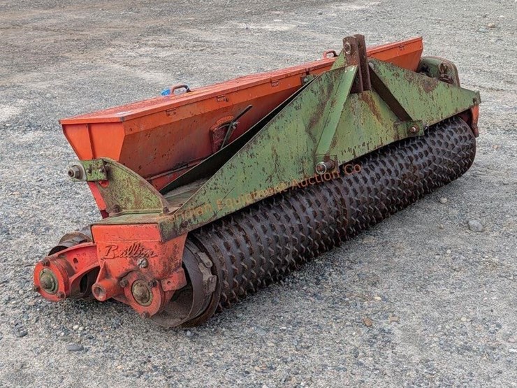 brillion-sure-stand-8'-3pt-seeder-image-3