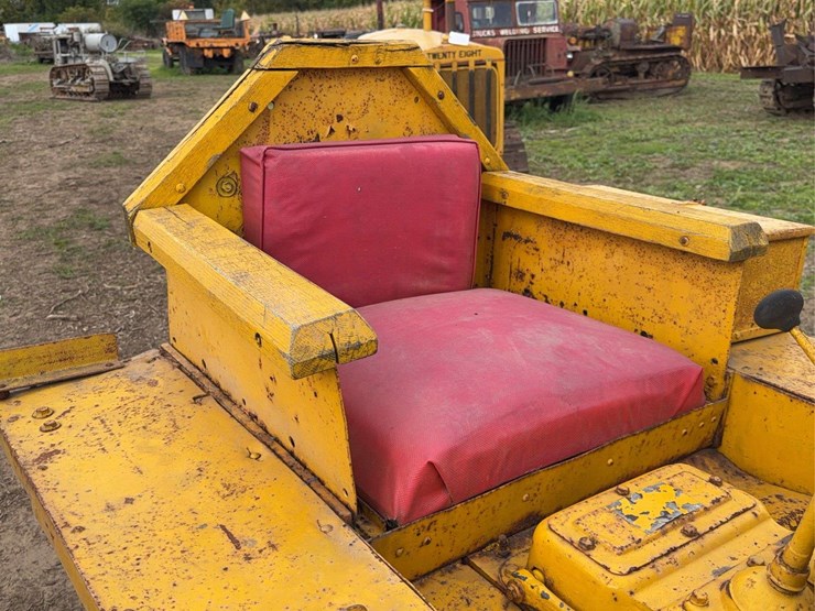 caterpillar-twenty-eight-image-32