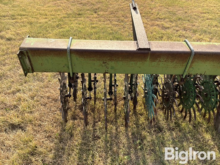 john-deere-400-3-pt-rotary-hoe-image-13