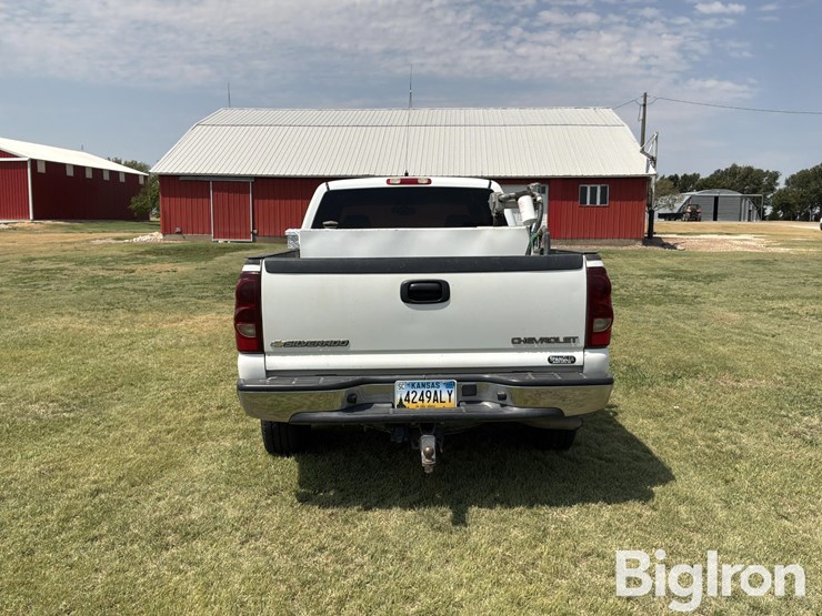2003-chevrolet-silverado-2500-ls-4x4-extended-cab-pickup-image-6