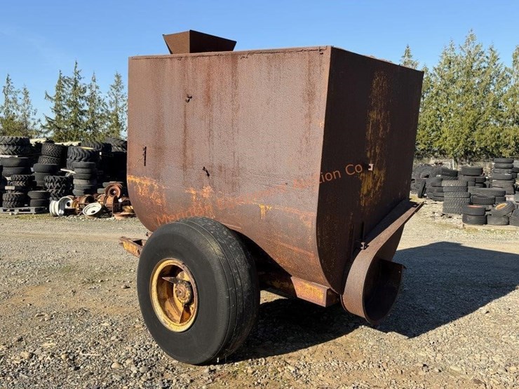 sb-manure-spreader-tank-trailer-image-6