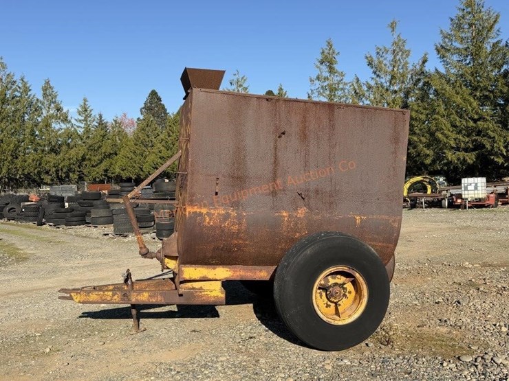 sb-manure-spreader-tank-trailer-image-5