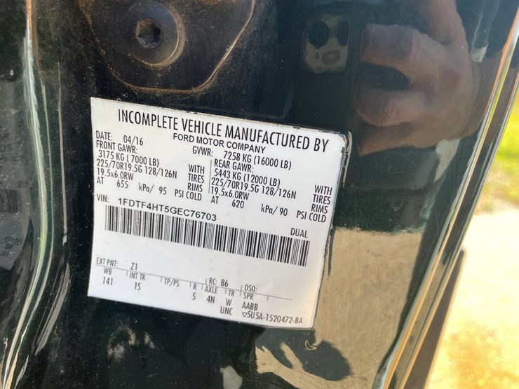 #1532-•-2016-ford-f-450-baby-dump-plow-truck-(has-wi-title)-image-28