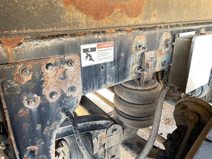 #1502-•-2018-international-7600-quad-axle-dump-truck-(has-wi-title)-with-accessories-image-29