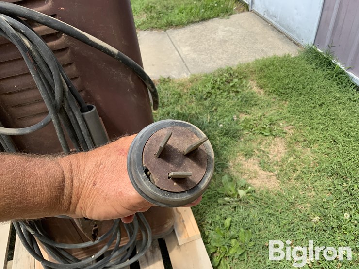 lincoln-fleet-arc-jr.-180-amp-welder-image-11