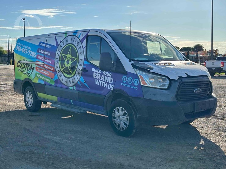 2016-ford-transit-image-2