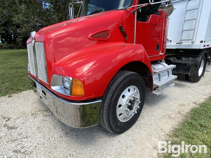 2008-kenworth-t300-s/a-truck-tractor-&-2010-maurer-28'-t/a-grain-trailer-image-13