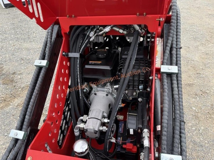 2026-sd-lanch-ssl60-mini-track-loader-image-12
