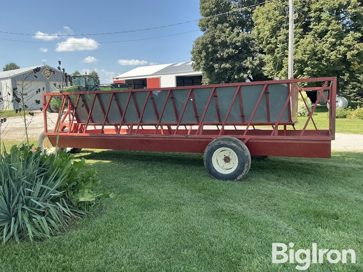 h-&-s-fws2a-hay-feeder-wagon-image-8
