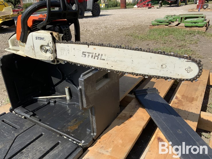 stihl-026-pro-20"-chainsaw-image-13