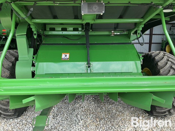 2010-john-deere-9670-sts-4wd-combine-image-19