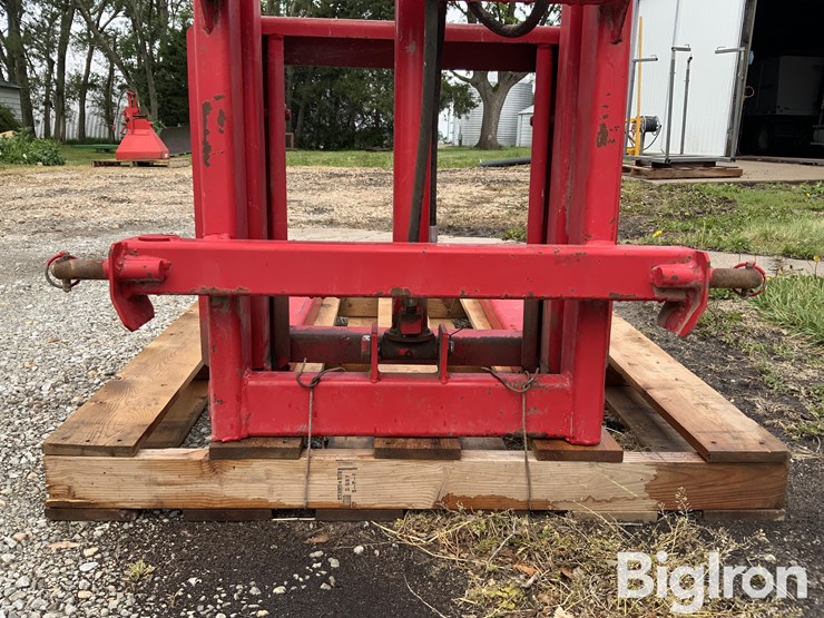 westendorf-3-pt-hydraulic-forklift-attachment-image-9