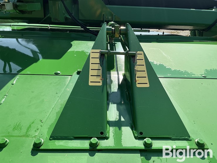 2015-john-deere-946-mower-conditioner-image-18