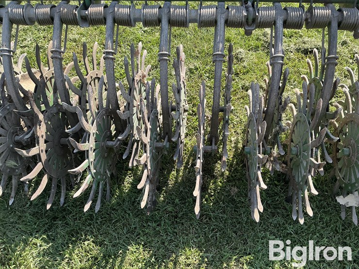 john-deere-415-15'-rotary-hoe-image-12