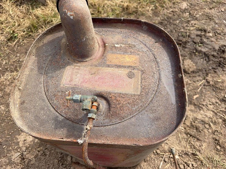 farmall-fuel-tank-image-7