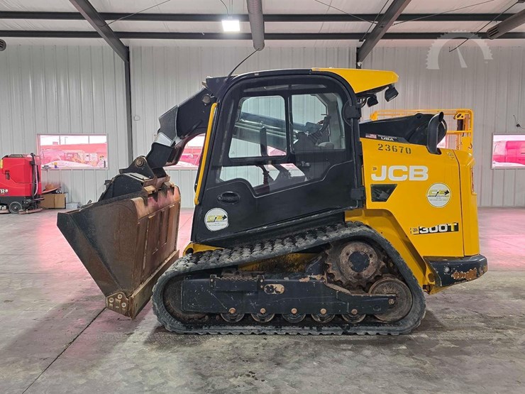 2020-jcb-300t-image-5