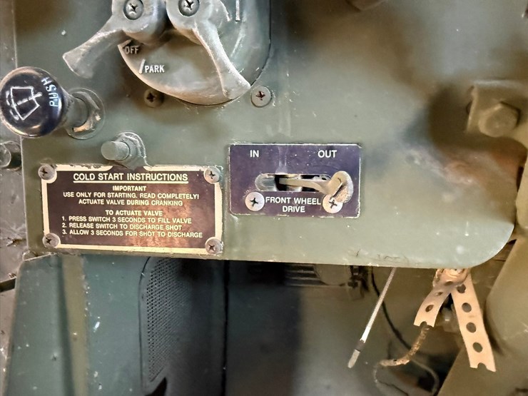 #46813-•-gm-army-truck-nloapkc52500522-inv#46813-image-100
